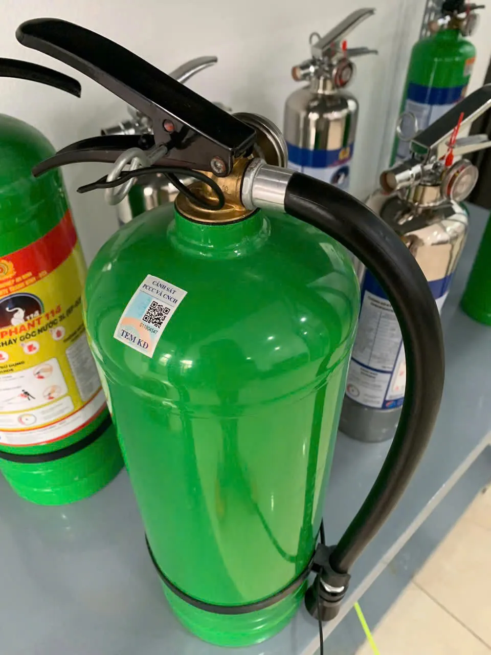 binh-chua-chay-goc-nuoc-3L-Elephant-114-EF-03-2-jpg