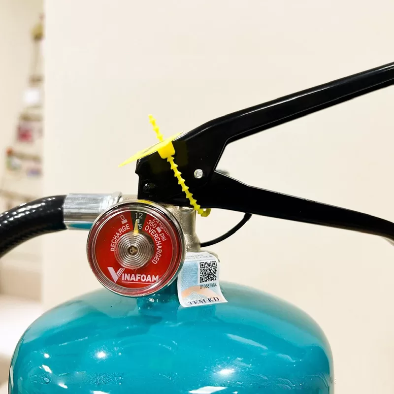 binh-chua-chay-nha-bep-Vinafoam-V3F-K.-2-jpg